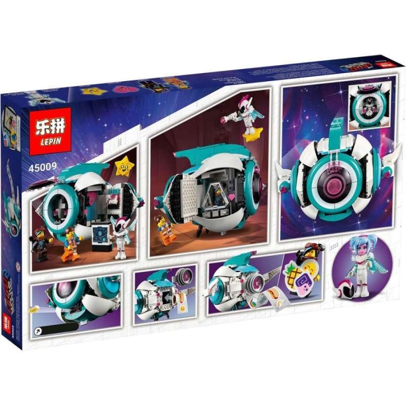 Space Adventure Starship Building Set